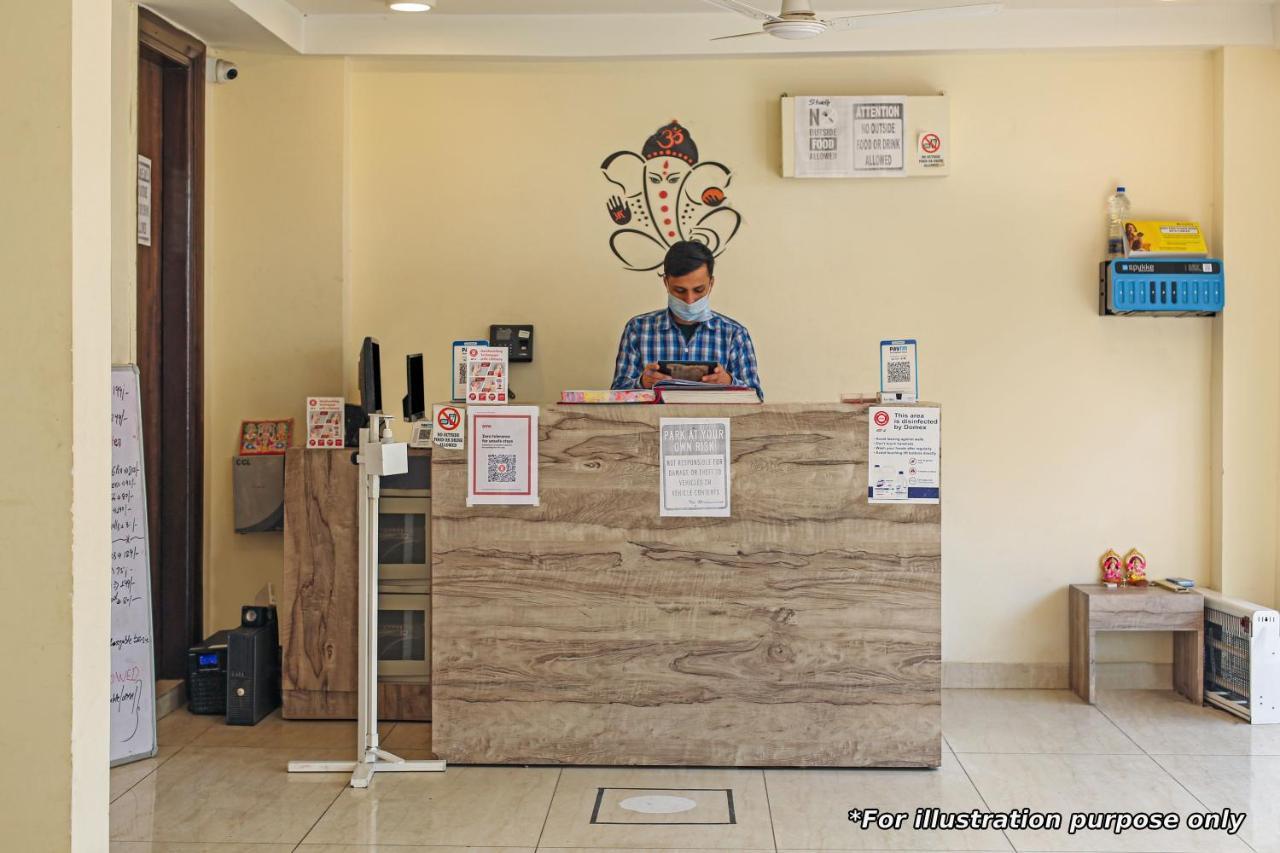 Super Hotel O Hotel Gold Star Nuova Delhi Esterno foto